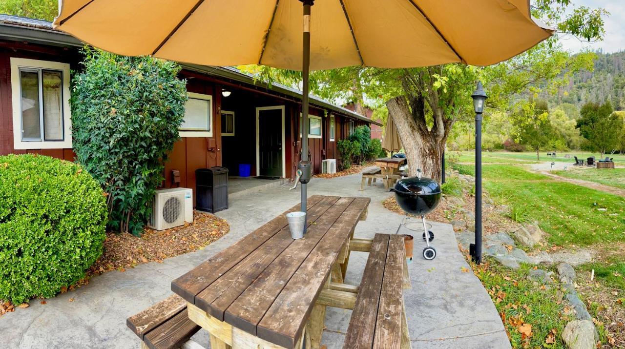 Indian Creek Lodge Douglas City Eksteriør billede